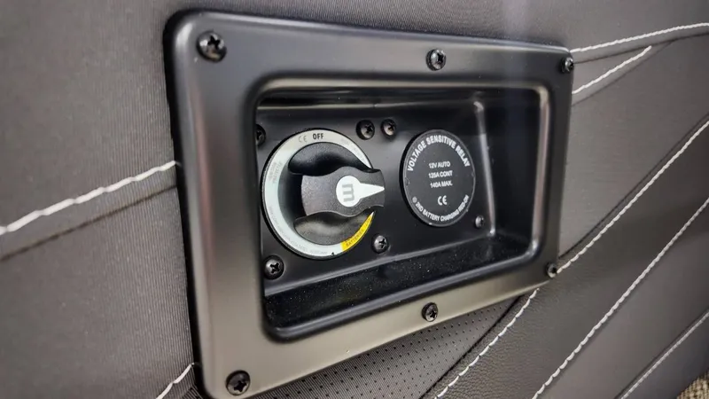 Slide: The Image of Barletta Cabrio 22U 2026 - 99