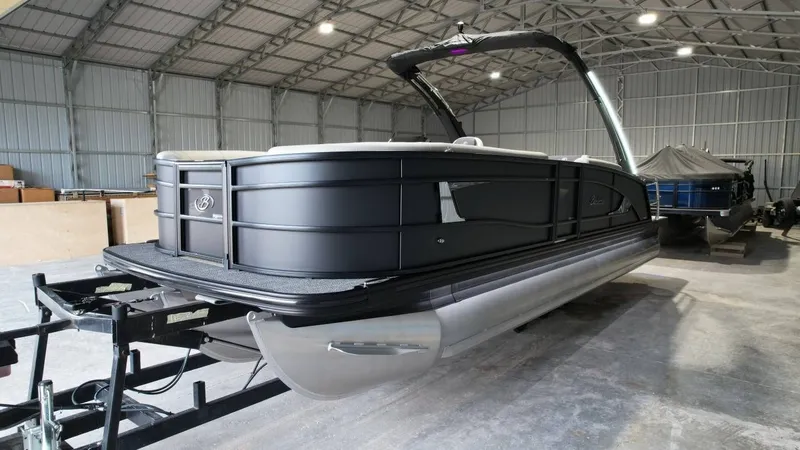 Slide: The Image of Barletta Lusso 25UA 2026 - 18