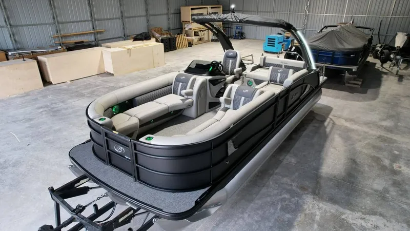 Slide: The Image of Barletta Lusso 25UA 2026 - 19