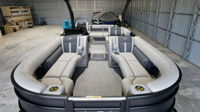 Slide: The Image of Barletta Lusso 25UA 2026 - 24