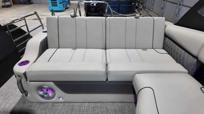 Slide: The Image of Barletta Lusso 25UA 2026 - 70