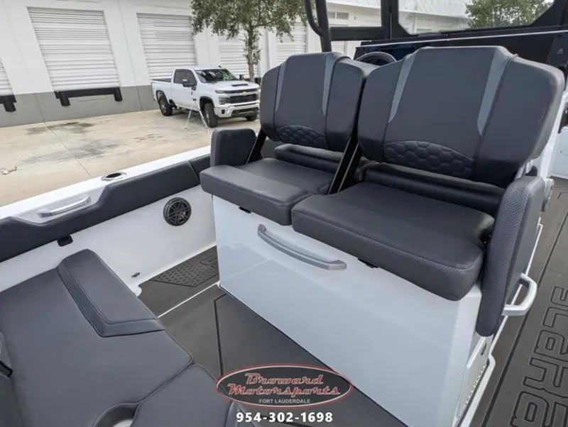 Slide: The Image of Scarab 235 Open LX 2026 - 19