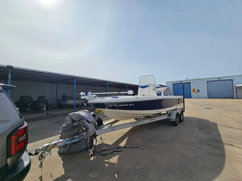 Slide: The Image of Robalo 206 Cayman 2021 - 7