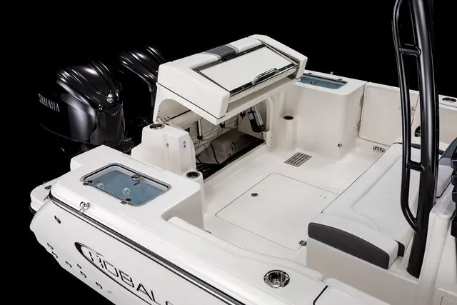 Slide: The Image of Robalo R300 Center Console 2026 - 16