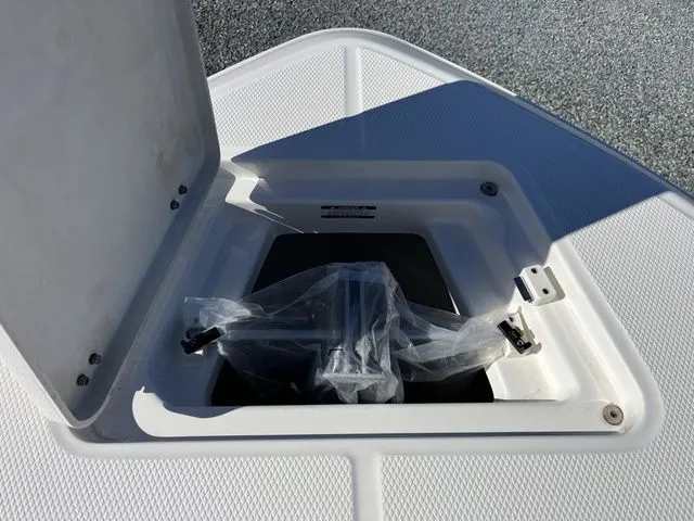 Slide: The Image of Robalo R230 Center Console 2024 - 12