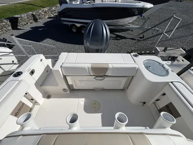Slide: The Image of Robalo R230 Center Console 2024 - 3