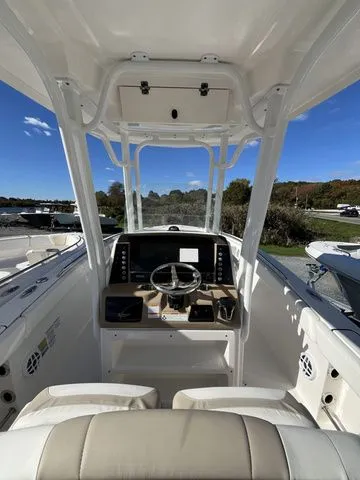 Slide: The Image of Robalo R230 Center Console 2024 - 8