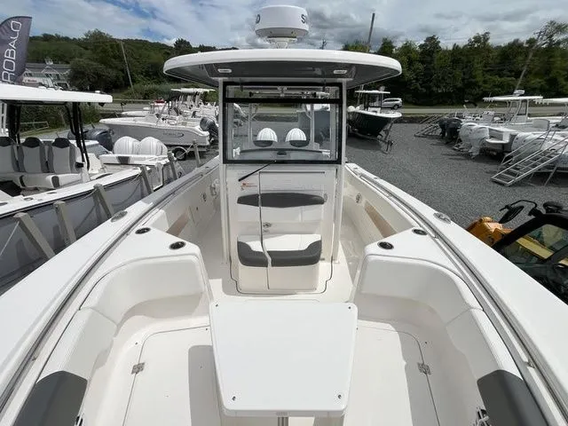 Slide: The Image of Robalo R302 Center Console 2024 - 12