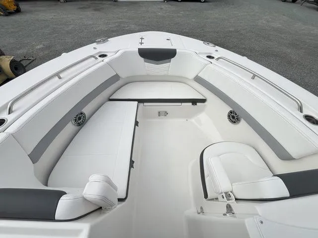 Slide: The Image of Robalo R317 Dual Console 2026 - 14