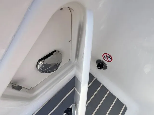 Slide: The Image of Robalo R317 Dual Console 2026 - 5