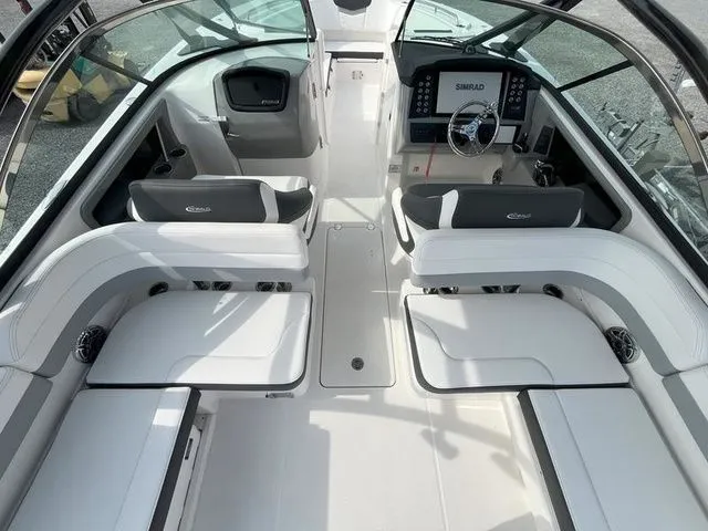 Slide: The Image of Robalo R317 Dual Console 2026 - 9