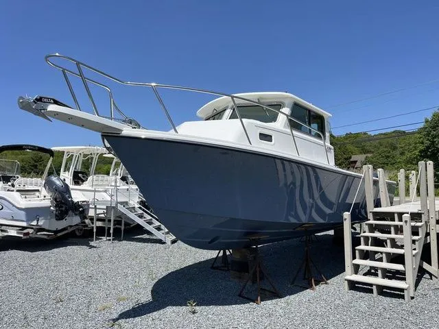 Slide: The Image of Parker Marine 2820 XLD 2024 - 1