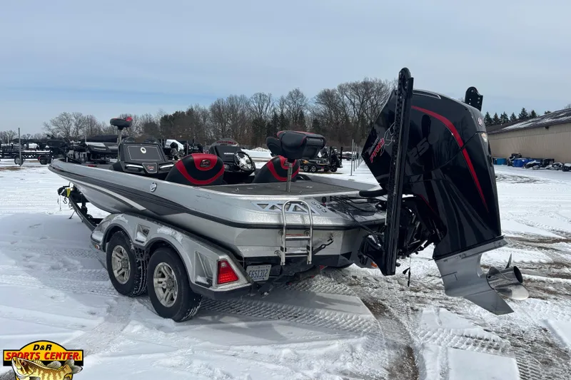 Slide: The Image of 2020 Ranger Z521L boat on trailer in snowy outdoor setting. - 3