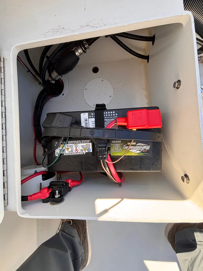 Slide: The Image of Battery installation in Parker 23 Special Edition boat, year 2025. - 11