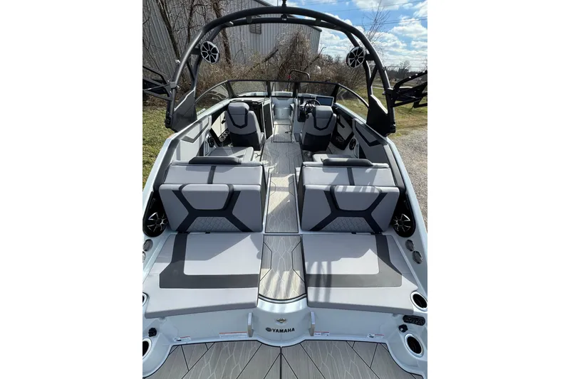Slide: The Image of 2024 Yamaha Boats 222XE interior with sleek seating and modern design. - 3