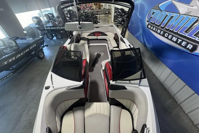 Slide: The Image of 2015 Malibu Wakesetter 247 LSV interior at Foothill Marine Center showroom. - 36