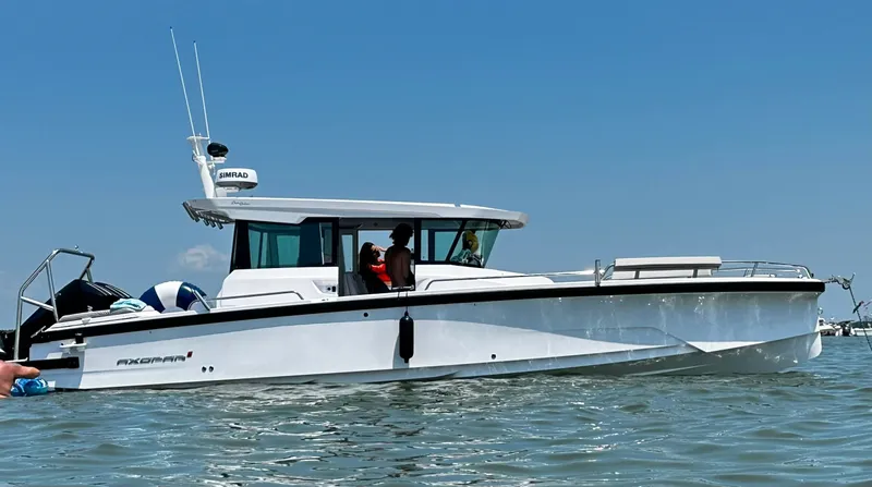 Slide: The Image of Axopar 29 XC Cross Cabin 2025 - 14