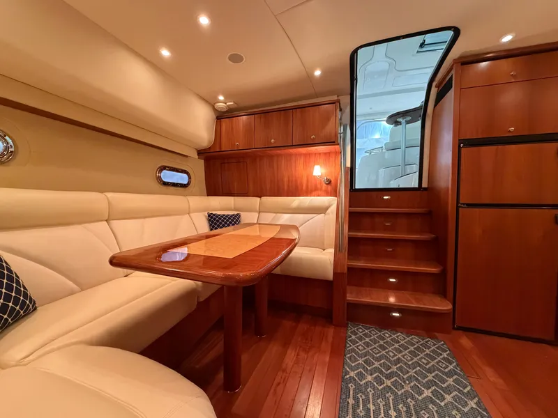 Slide: The Image of Tiara 4300 Sovran 2006 - 11