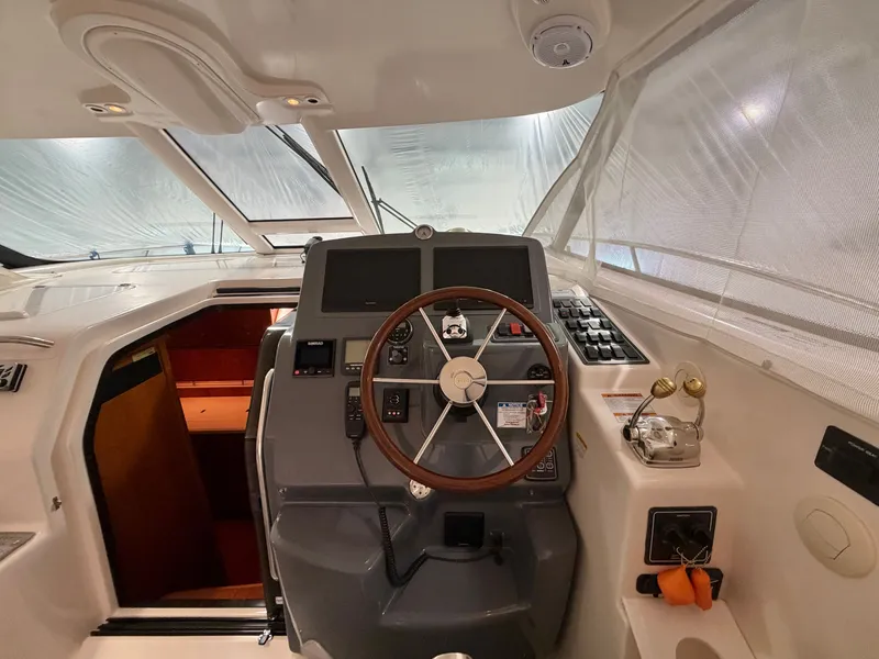 Slide: The Image of Tiara 4300 Sovran 2006 - 2