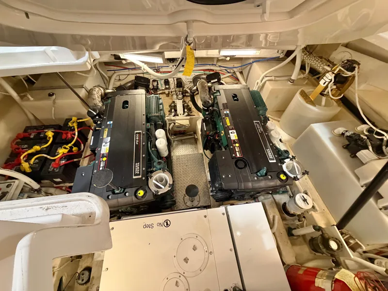 Slide: The Image of Tiara 4300 Sovran 2006 - 21