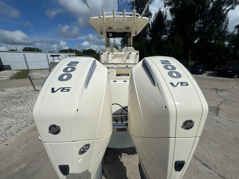 Slide: The Image of Scout 260 LXF 2026 - 4