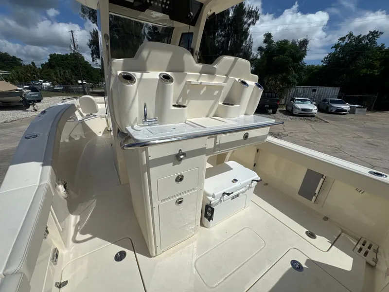 Slide: The Image of Scout 260 LXF 2026 - 8