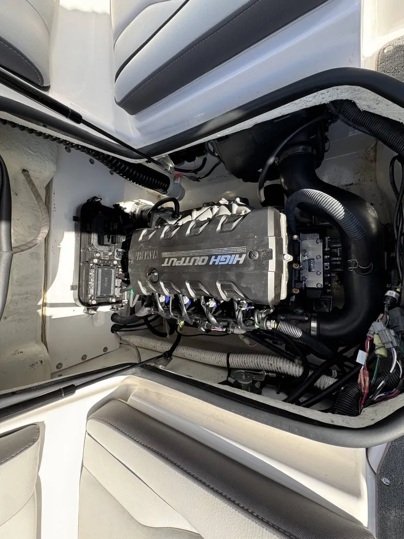 Slide: The Image of Yamaha SX190 2023 - 5