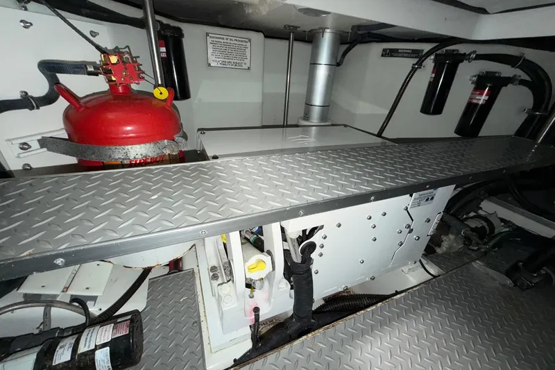 Slide: The Image of Engine room of 2017 Formula 430 Super Sport Crossover with fire suppression system. - 15