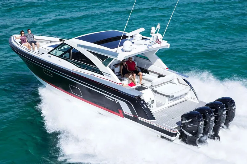 Slide: The Image of Manufacturer Provided Image: 2017 Formula 430 Super Sport Crossover cruising on open water. - 22