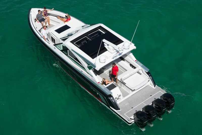 Slide: The Image of Manufacturer Provided Image: 2017 Formula 430 Super Sport Crossover luxury boat cruising on clear water. - 23