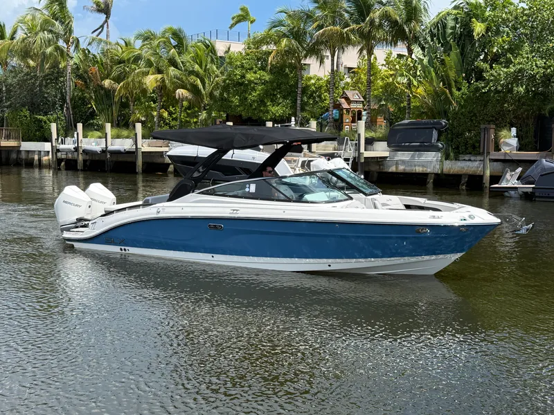 Slide: The Image of Sea Ray SLX 280 Outboard 2026 - 14