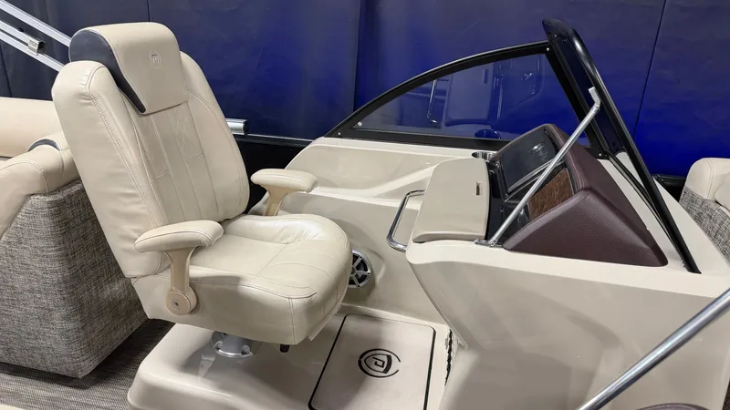 Slide: The Image of Interior of a 2017 Premier 270 S-Series boat. - 35