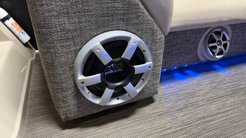 Slide: The Image of Premier 270 S-Series 2017 - 65