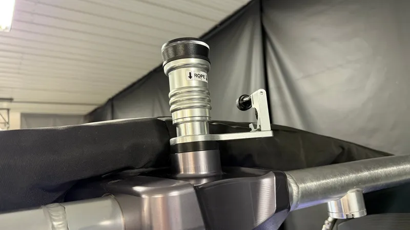 Slide: The Image of MasterCraft X24 2019 - 105