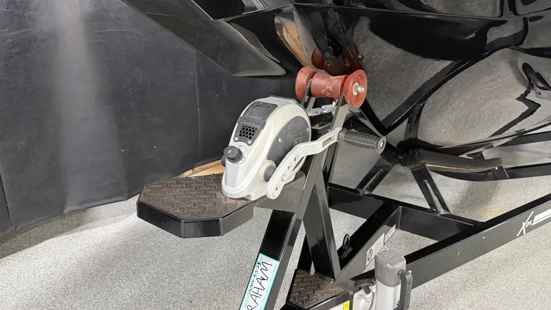 Slide: The Image of MasterCraft X24 2019 - 116