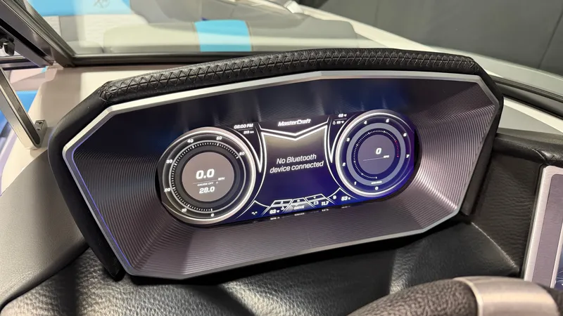 Slide: The Image of MasterCraft X24 2019 - 77