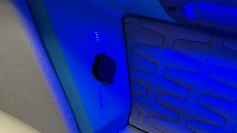 Slide: The Image of MasterCraft X24 2019 - 91