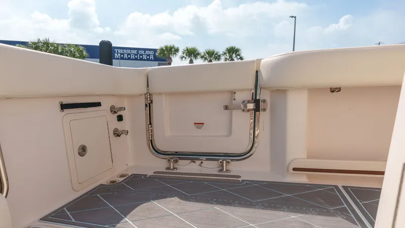 Slide: The Image of Interior view of 2022 Grady-White Canyon 306 boat. - 33