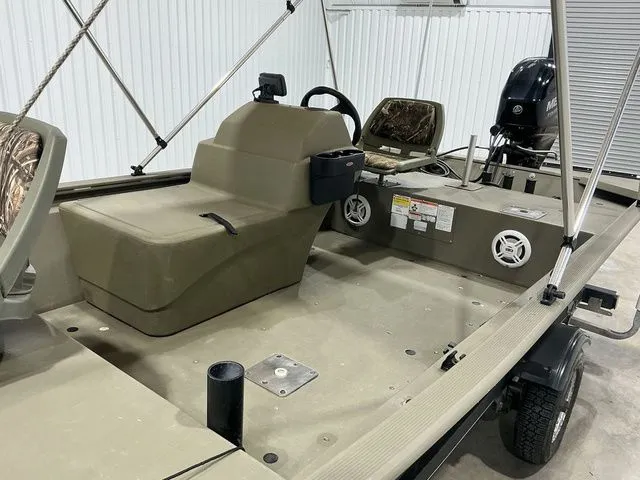 Slide: The Image of Tracker GRIZZLY® 1648 MVX SC 2017 - 13