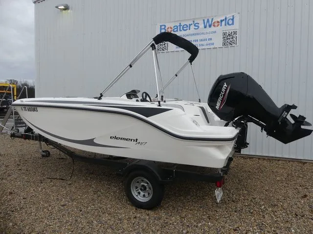 Slide: The Image of Bayliner Element M17 2022 - 3