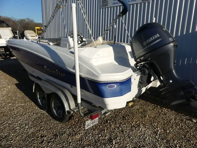 Slide: The Image of NauticStar 203 SC 2016 - 3