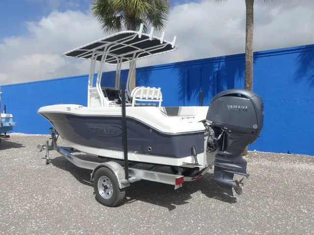 Slide: The Image of Robalo R180 Center Console 2026 - 6