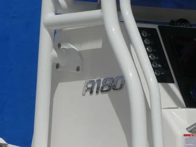 Slide: The Image of Robalo R180 Center Console 2026 - 8