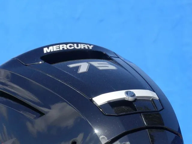 Slide: The Image of Mako Pro Skiff 17 CC 2026 - 10