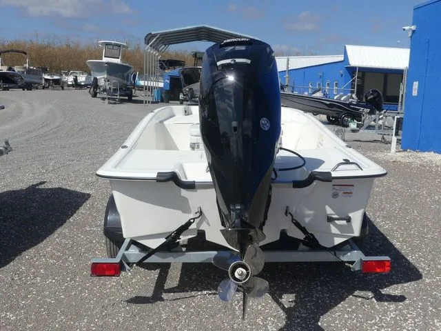 Slide: The Image of Mako Pro Skiff 17 CC 2026 - 5