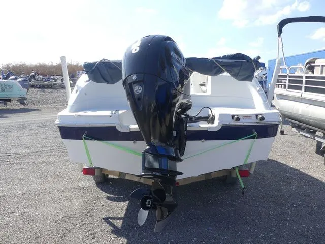 Slide: The Image of Hurricane SunDeck Sport 192 OB 2022 - 5