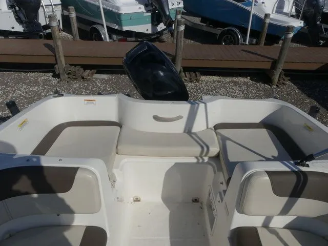 Slide: The Image of Bayliner Element E16 2019 - 15