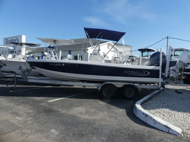 Slide: The Image of Robalo 206 Cayman 2019 - 2