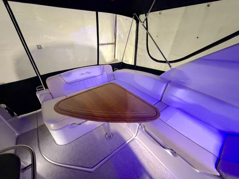 Slide: The Image of Interior of 2012 Sea Ray Sundancer 280 yacht. - 7