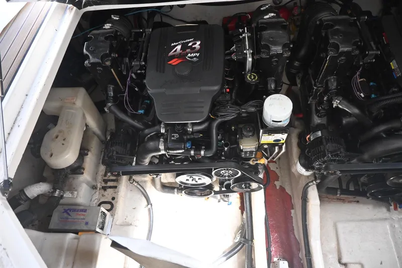Slide: The Image of Engine compartment of a 2005 Sea Ray Sundancer 280 with MerCruiser 4.3 MPI engine. - 26
